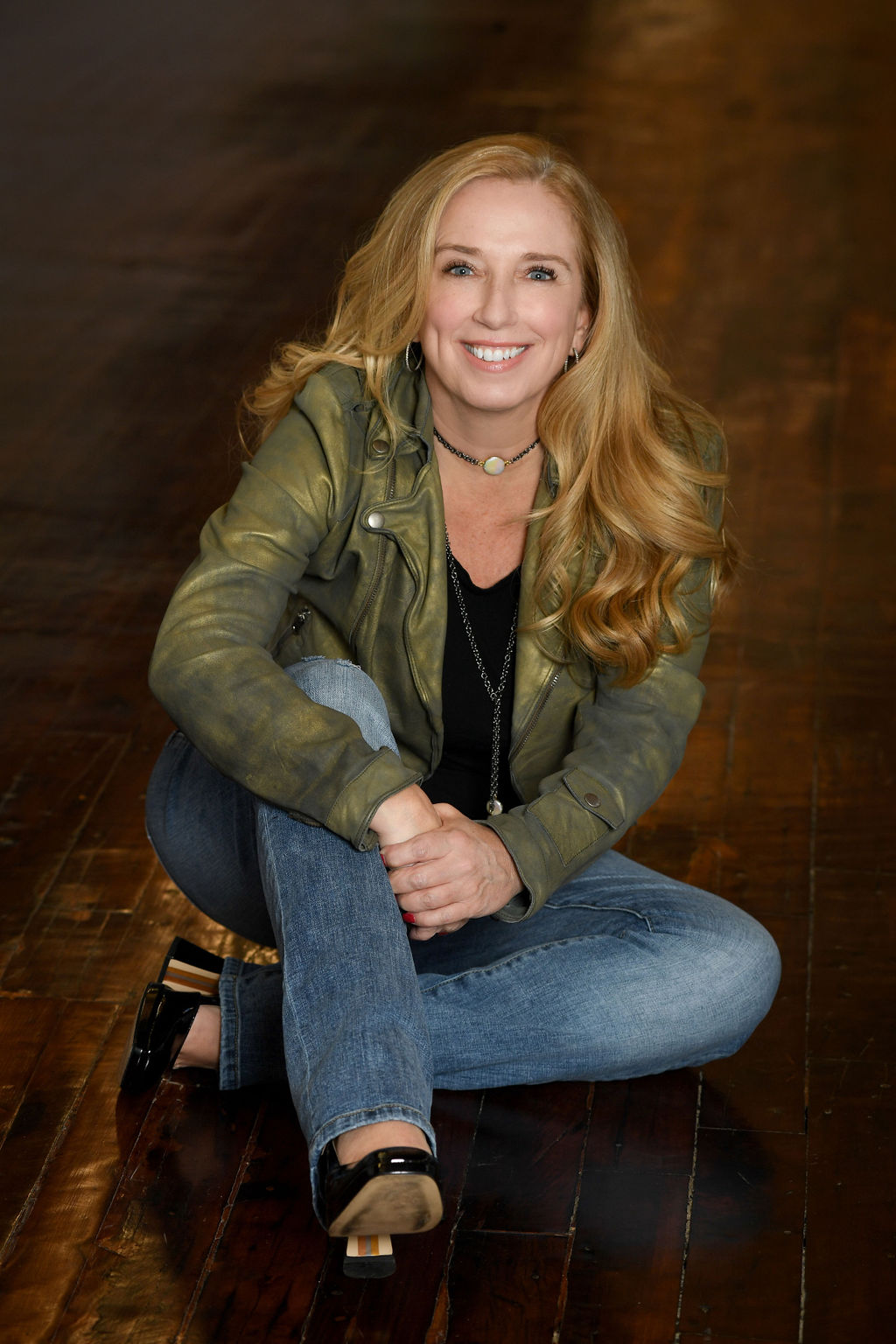 Portrait of Sheila Rondeau photographed for CanvasRebel Magazine